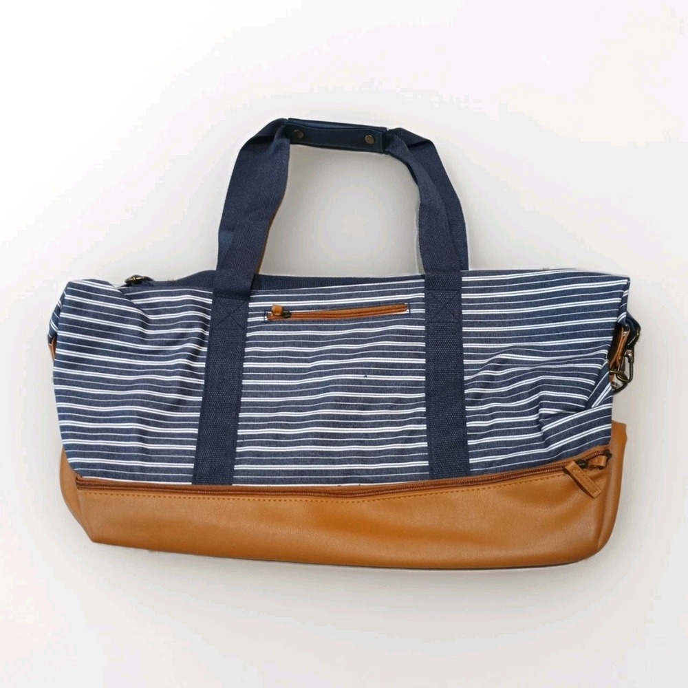 Large DSW Striped Weekender GWP Tote Duffle Bag 19x11x9" With Shoe Compartment